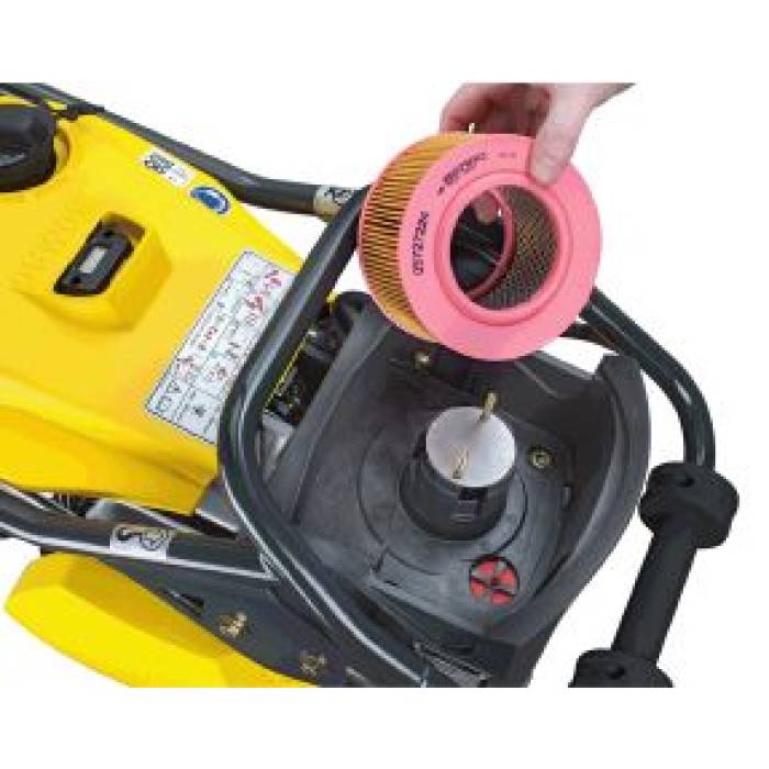 Mai compactor BOMAG BT 65