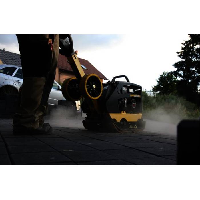 Placă compactoare reversibilă BOMAG BPR 25/50