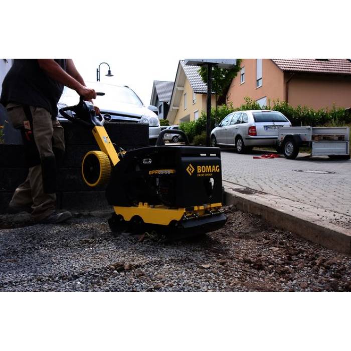 Placă compactoare reversibilă BOMAG BPR 25/50
